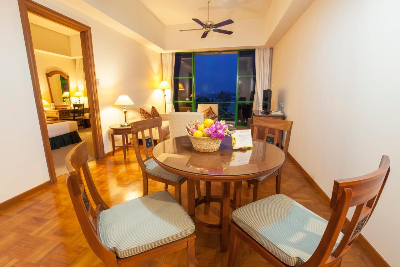 Himawari Hotel Apartments Phnom Penh Exterior photo