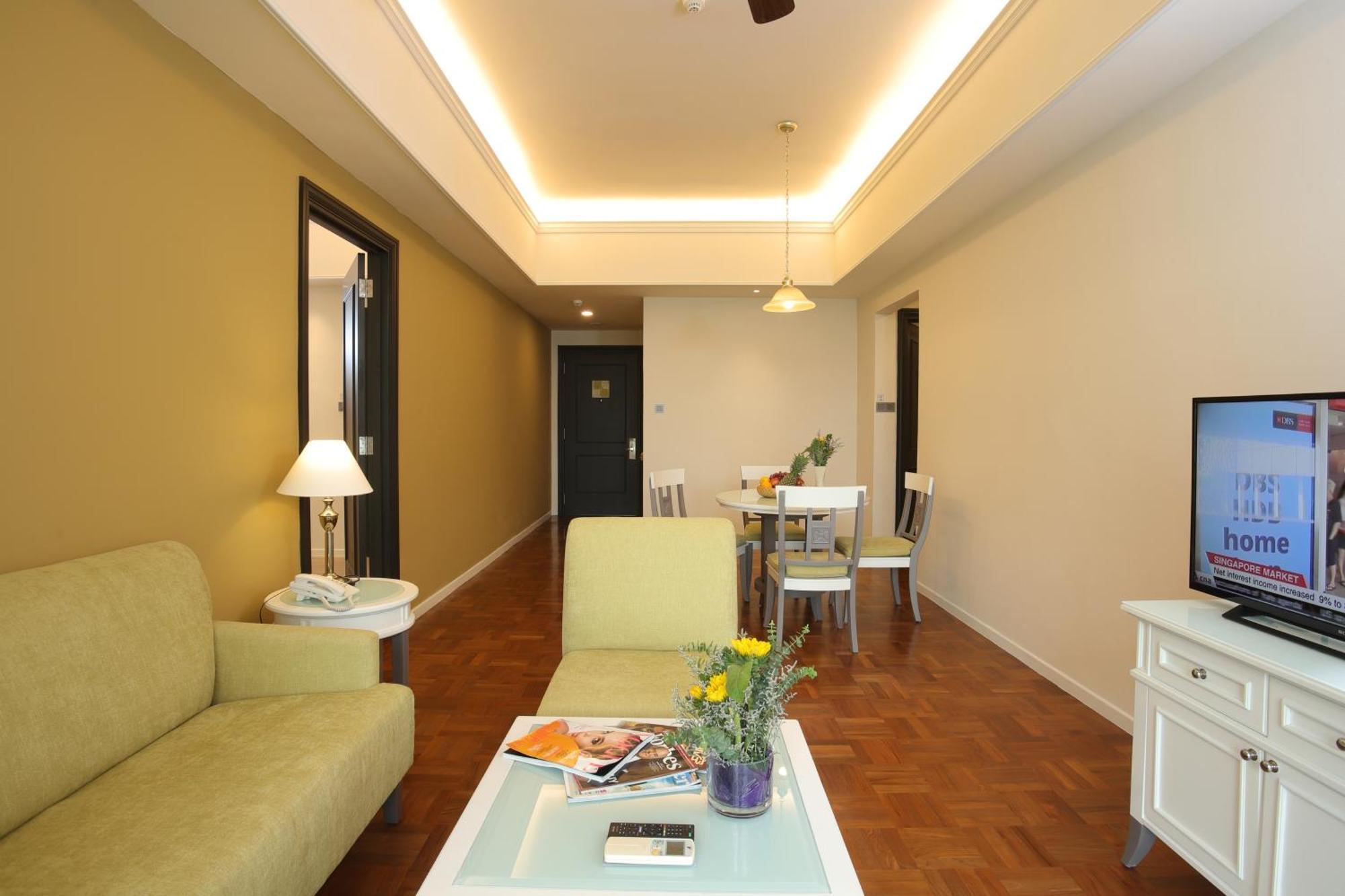 Himawari Hotel Apartments Phnom Penh Exterior photo